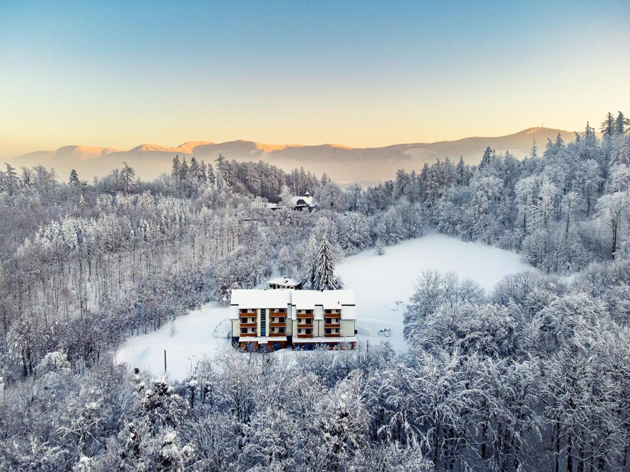 Hotel Edvard Frenstat pod Radhostem Exterior foto